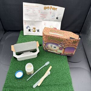 Vtg 2000 Harry Potter Potion of Drought & Troll Booger Potion Kit Rare